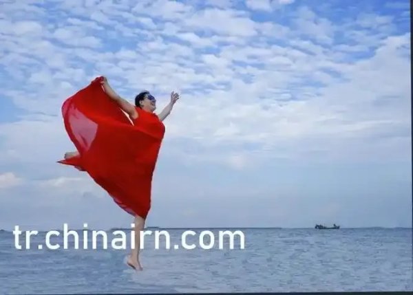cf辅助发卡网是什么？正规平台？