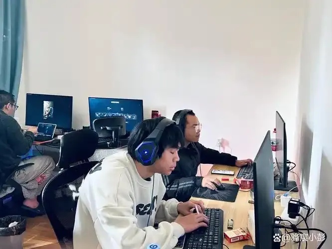 cf辅助工作室,专业高效游戏辅助代练