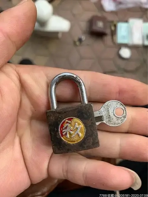 CODM开挂器(永久免费)锁头